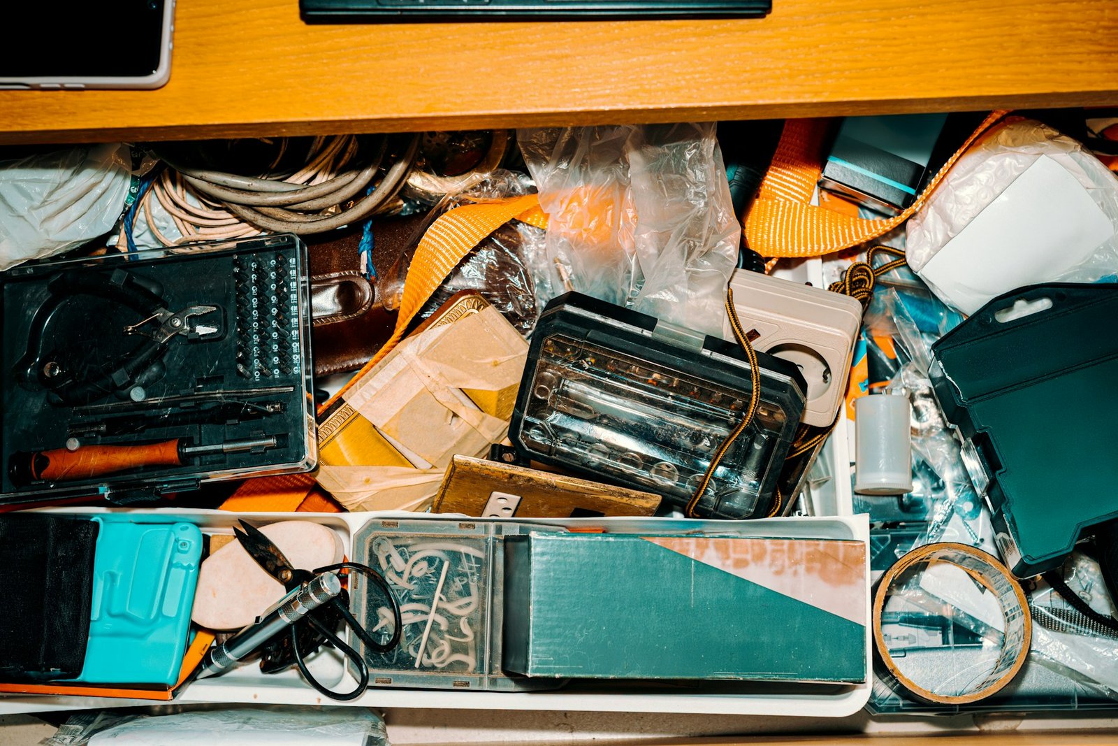 Common Mistakes to Avoid When Cleaning Out a Hoarder Home